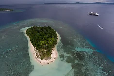 1 Mar 26 - Njari Island