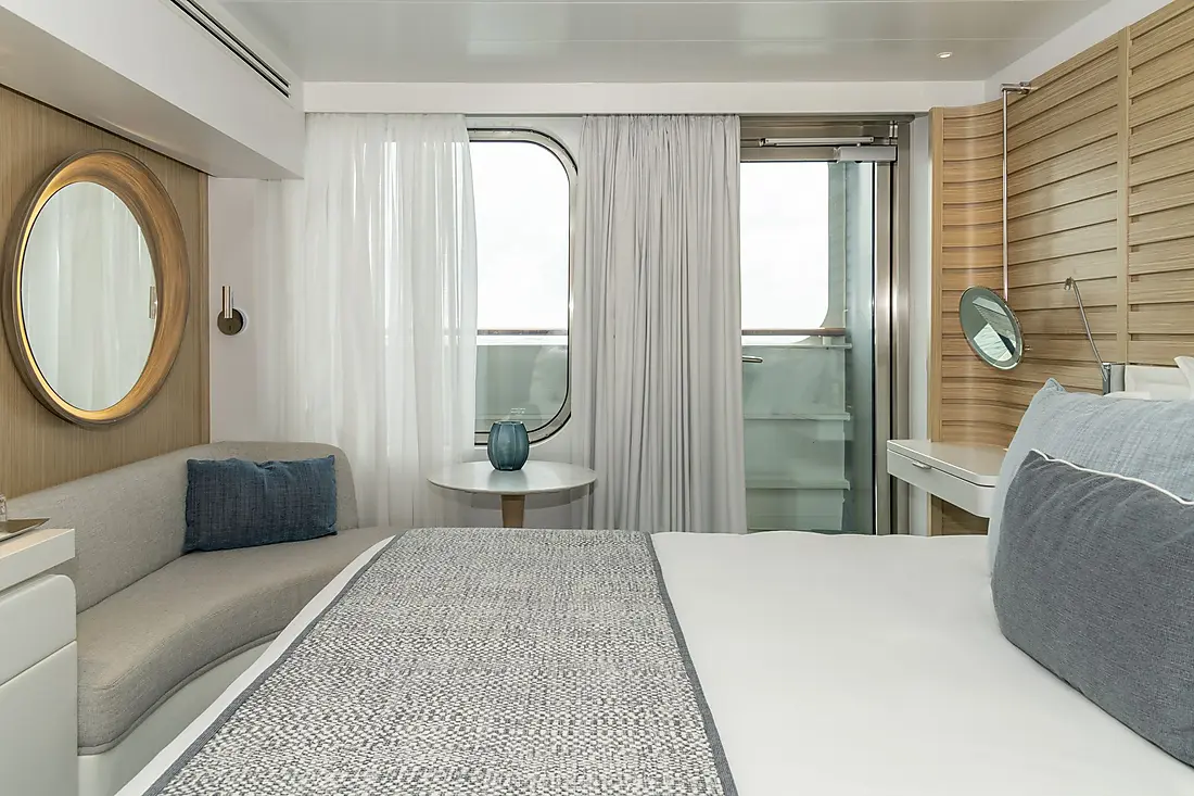 Carousel cabins: Lower deck balcony stateroom