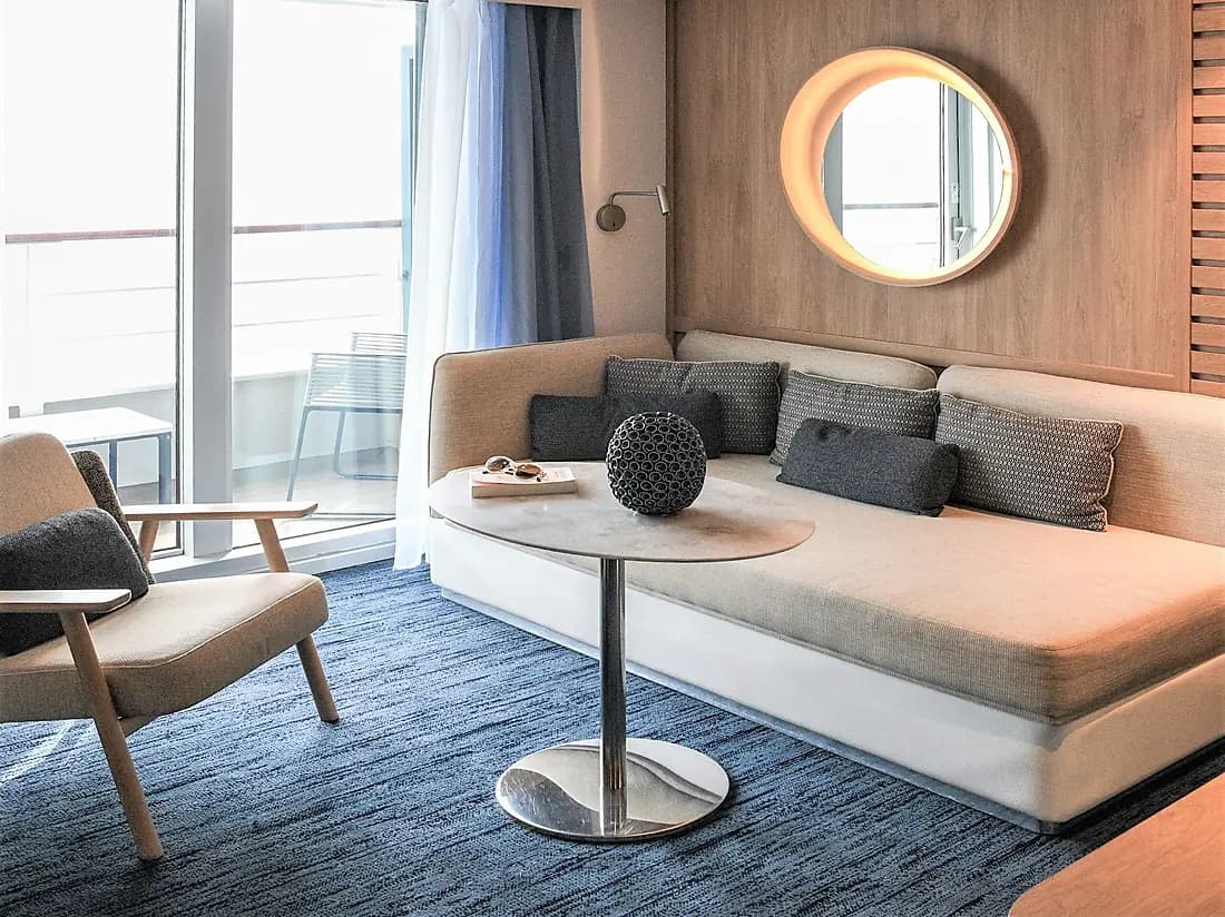 Carousel cabins: Privilege Suite