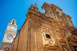 Walking tour of Gallipoli, pearl of the Ionian sea