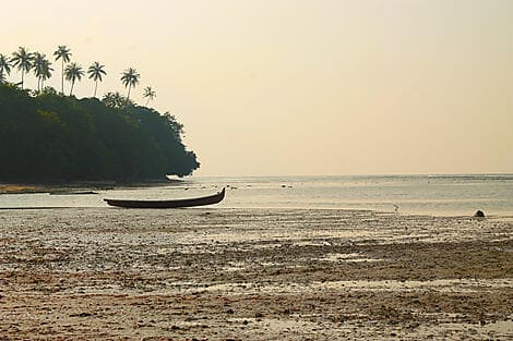 8 June 27 - Enggano Island