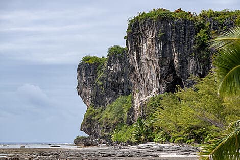 1 Dec 26 - Makatea, Tuamotu Islands