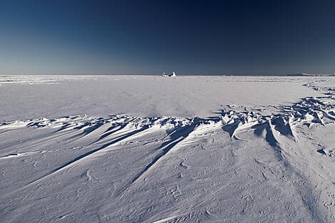 23 Apr 27 - Exploring the Nares Strait